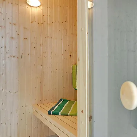 Villavilla 379 - Strand, Nordsjaelland * Vejby